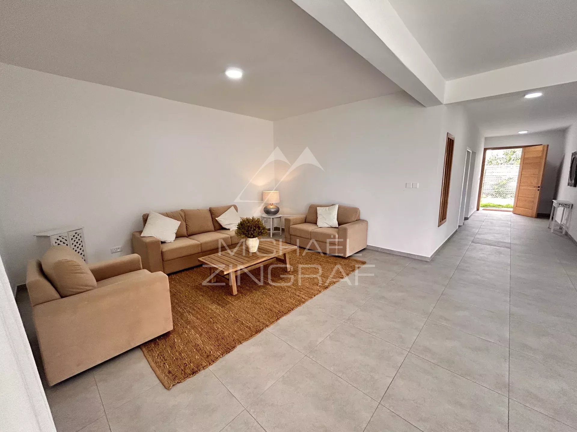 Contemporary Villa in Charmoses