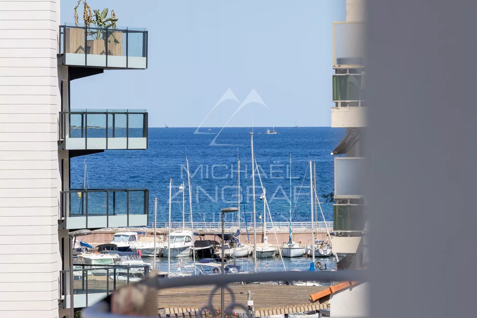 Splendid 3 rooms in the heart of Palm Beach