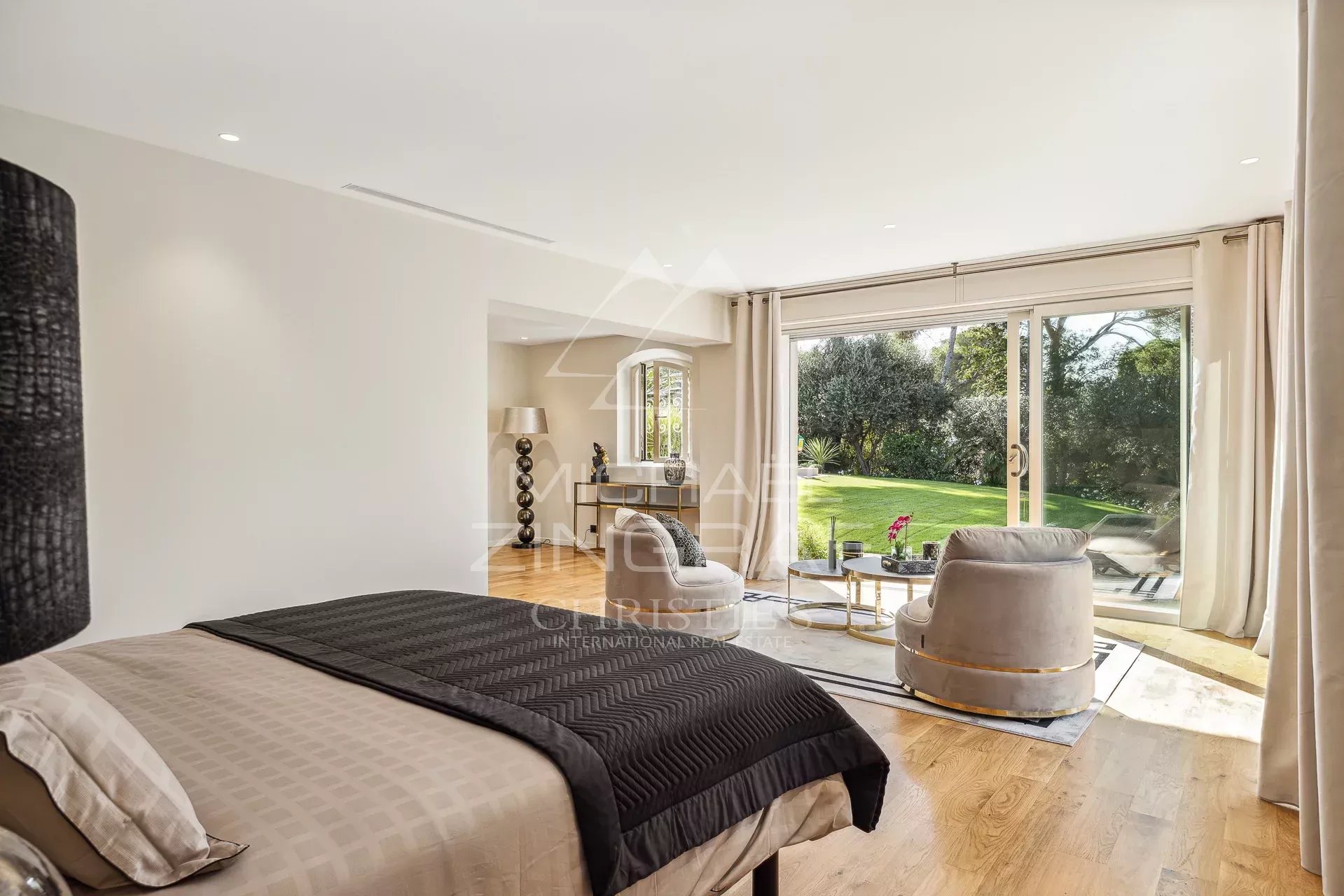 Superbe villa rénovée dans un écrin de verdure - 5 chambres