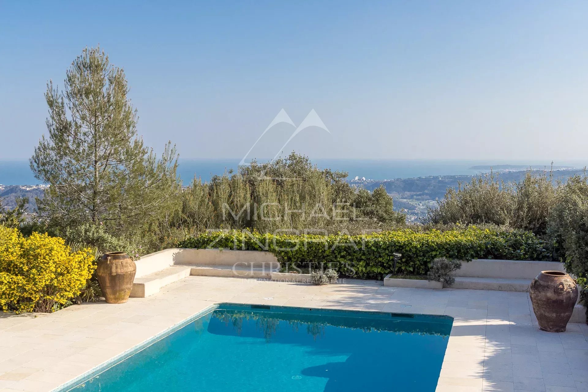 Villa d’exception avec vue mer panoramique dans le Domaine des Hauts de Saint-Paul