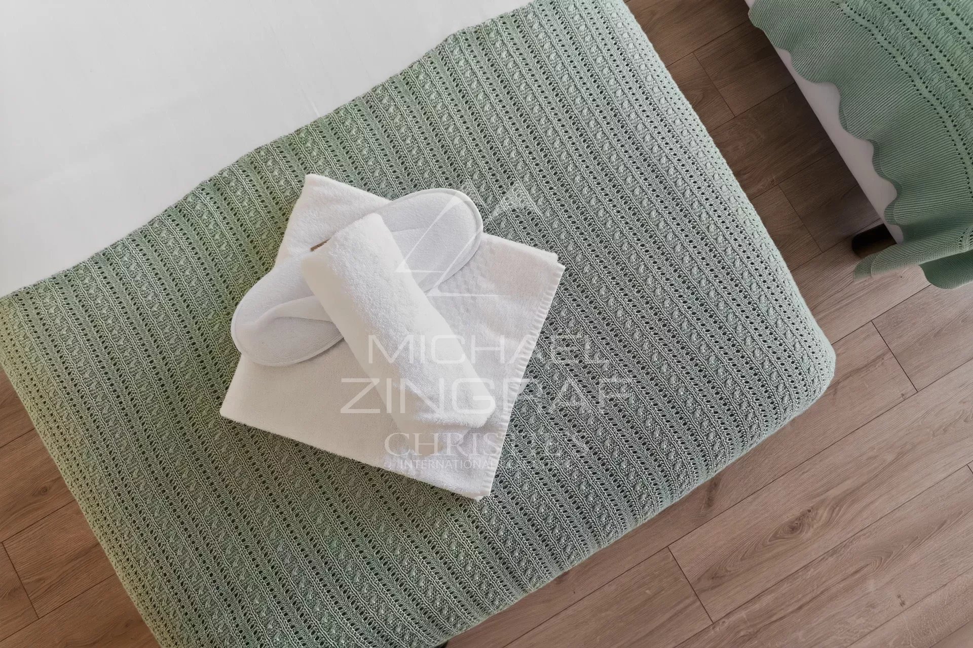 Appartement rénové avec terrasses – Carré d’Or – Nice