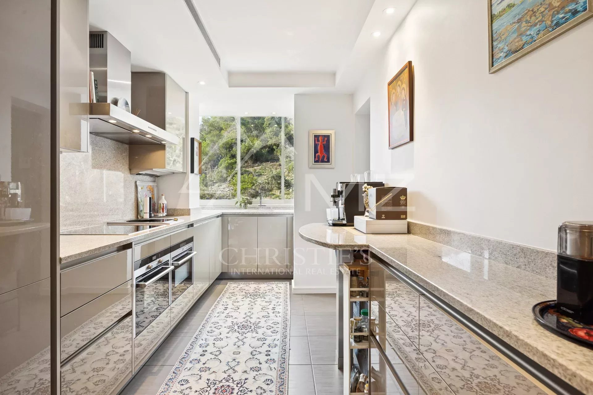 Superbe 4 pièces d'angle dans résidence de standing