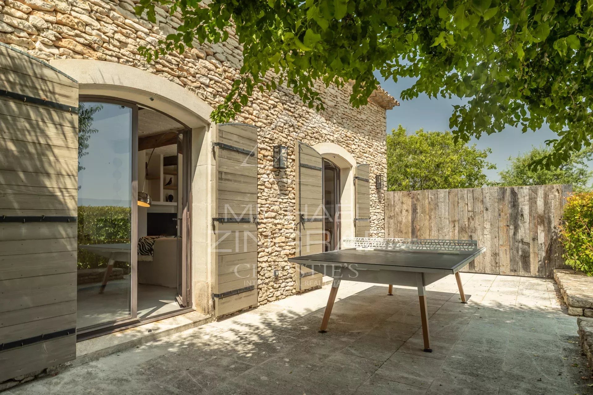 Gordes -  Splendide maison avec vue