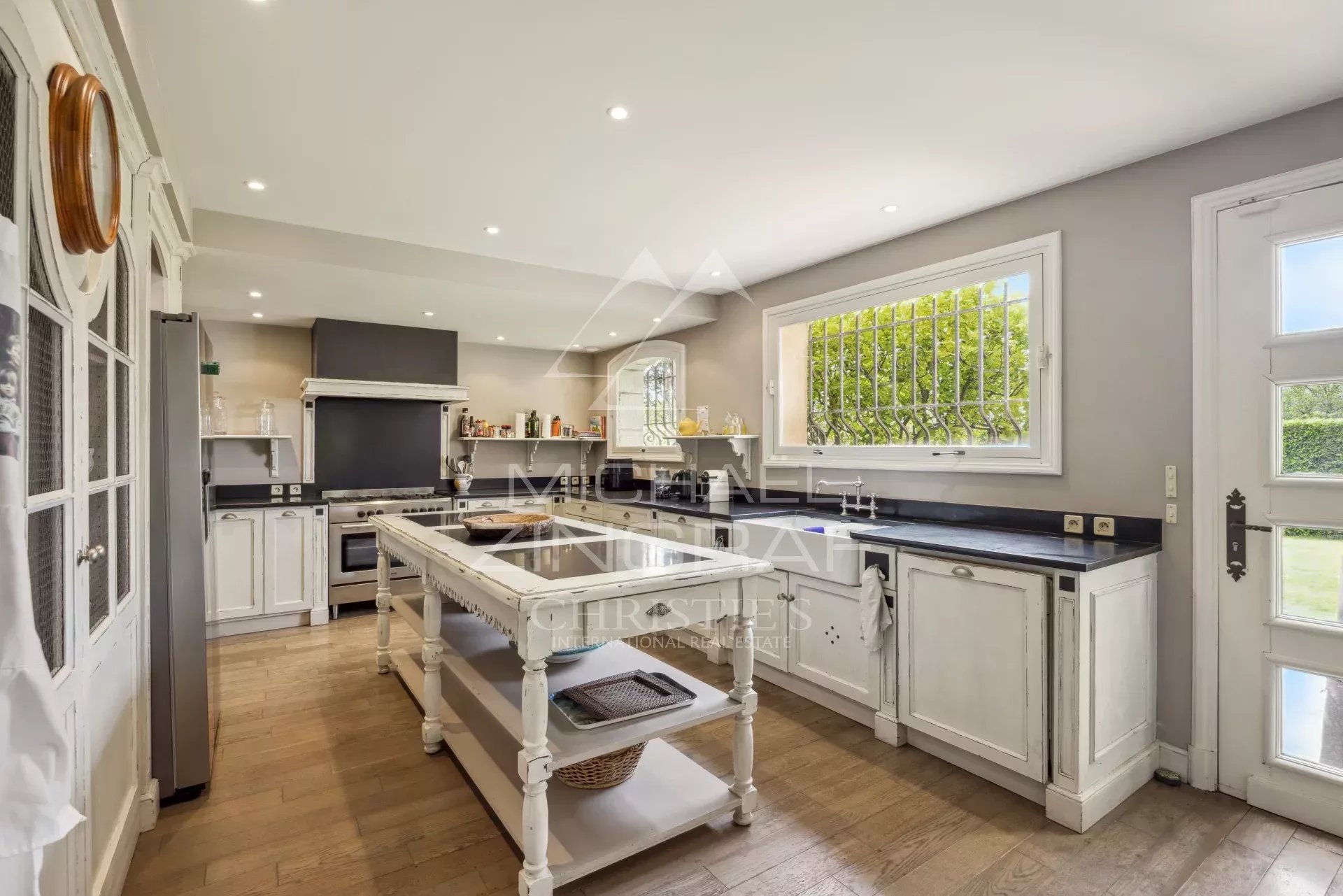 Charmante villa familiale au calme d’un quartier résidentiel