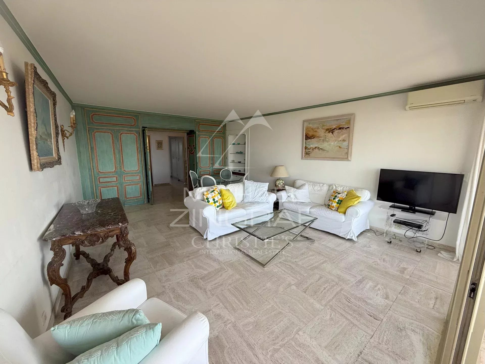 Cannes - Croisette - Bel Appartement