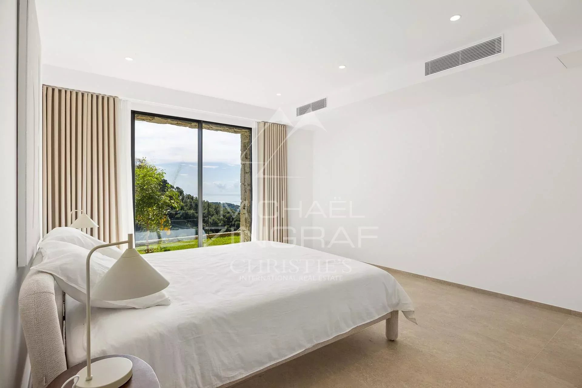 Villa contemporaine d’exception – Vue panoramique mer – Roquebrune-Cap-Martin