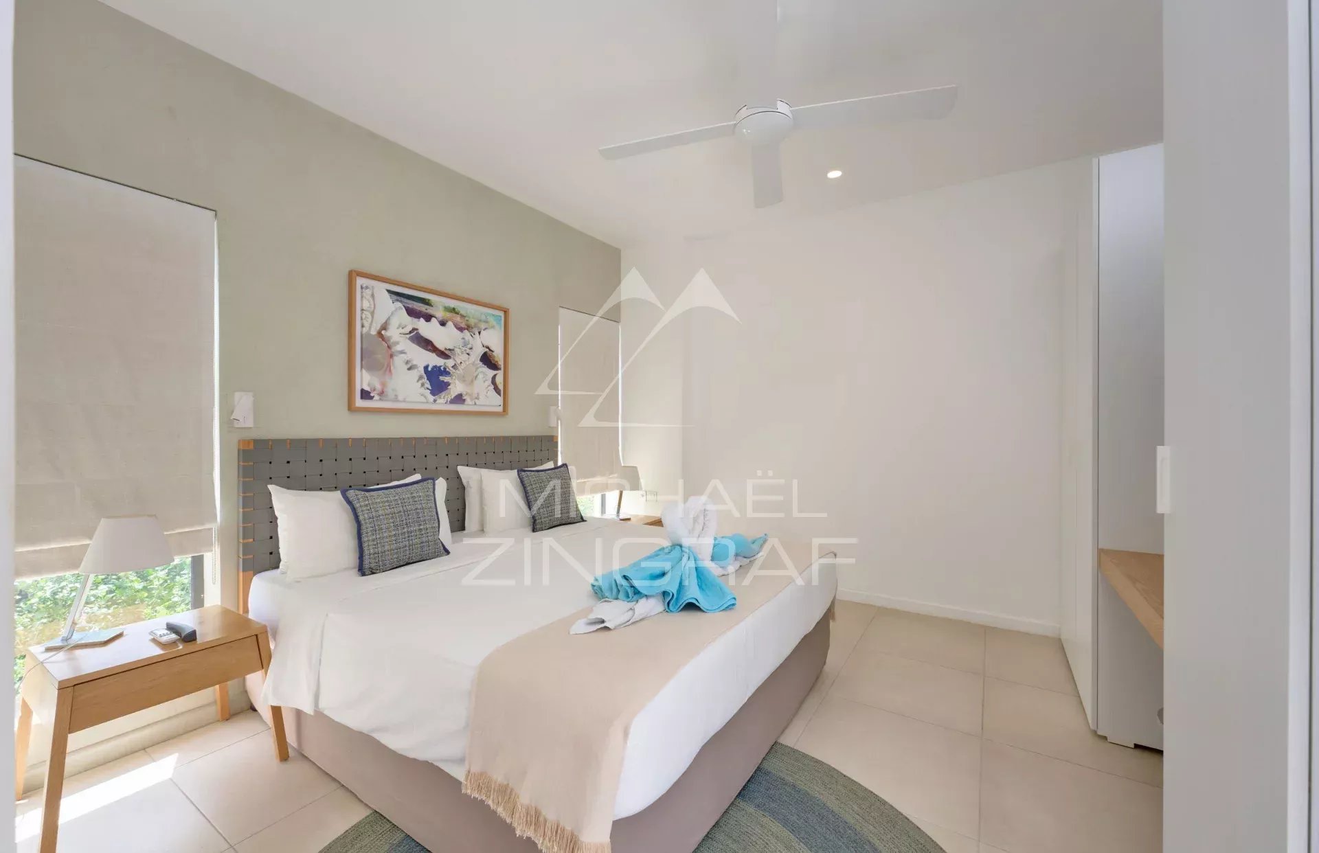 Élégant Appartement de 3 Chambres dans une Résidence Sécurisée à Pointe aux Canonniers