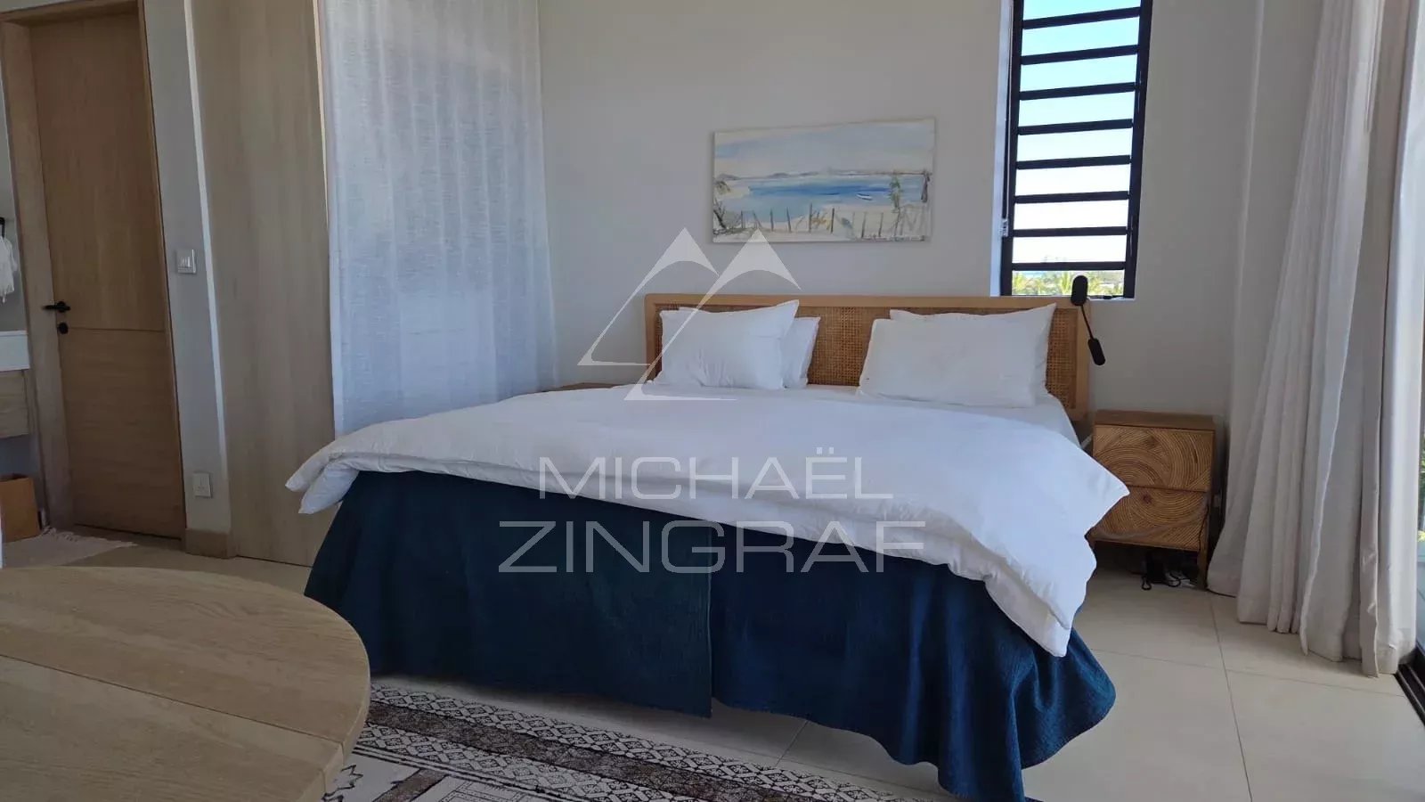Luxury Penthouse with Sea Views – Pointe aux Canonniers