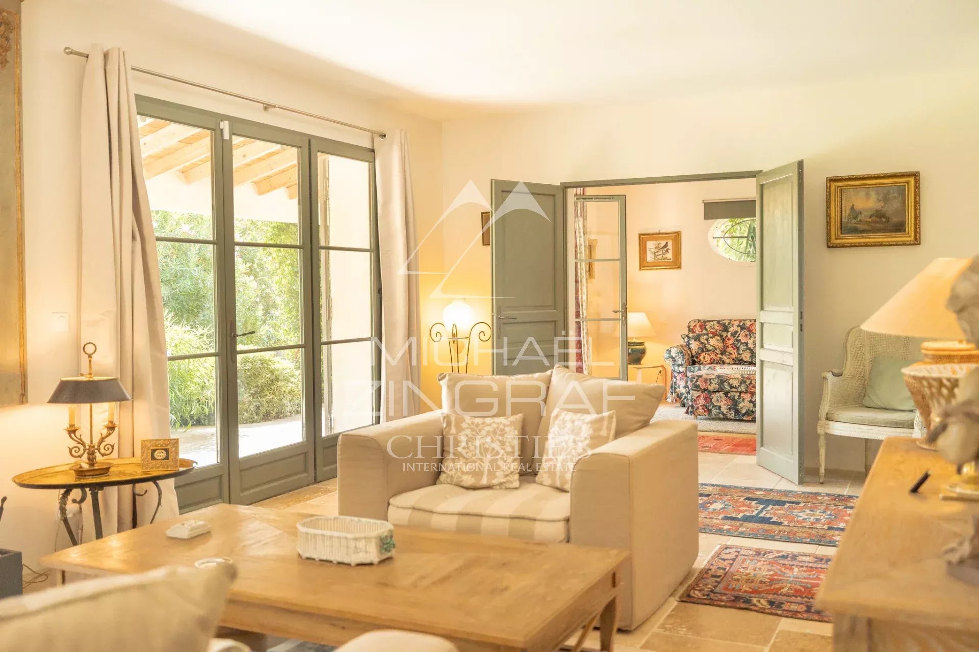 Belle maison avec vue panoramique sur les Alpilles