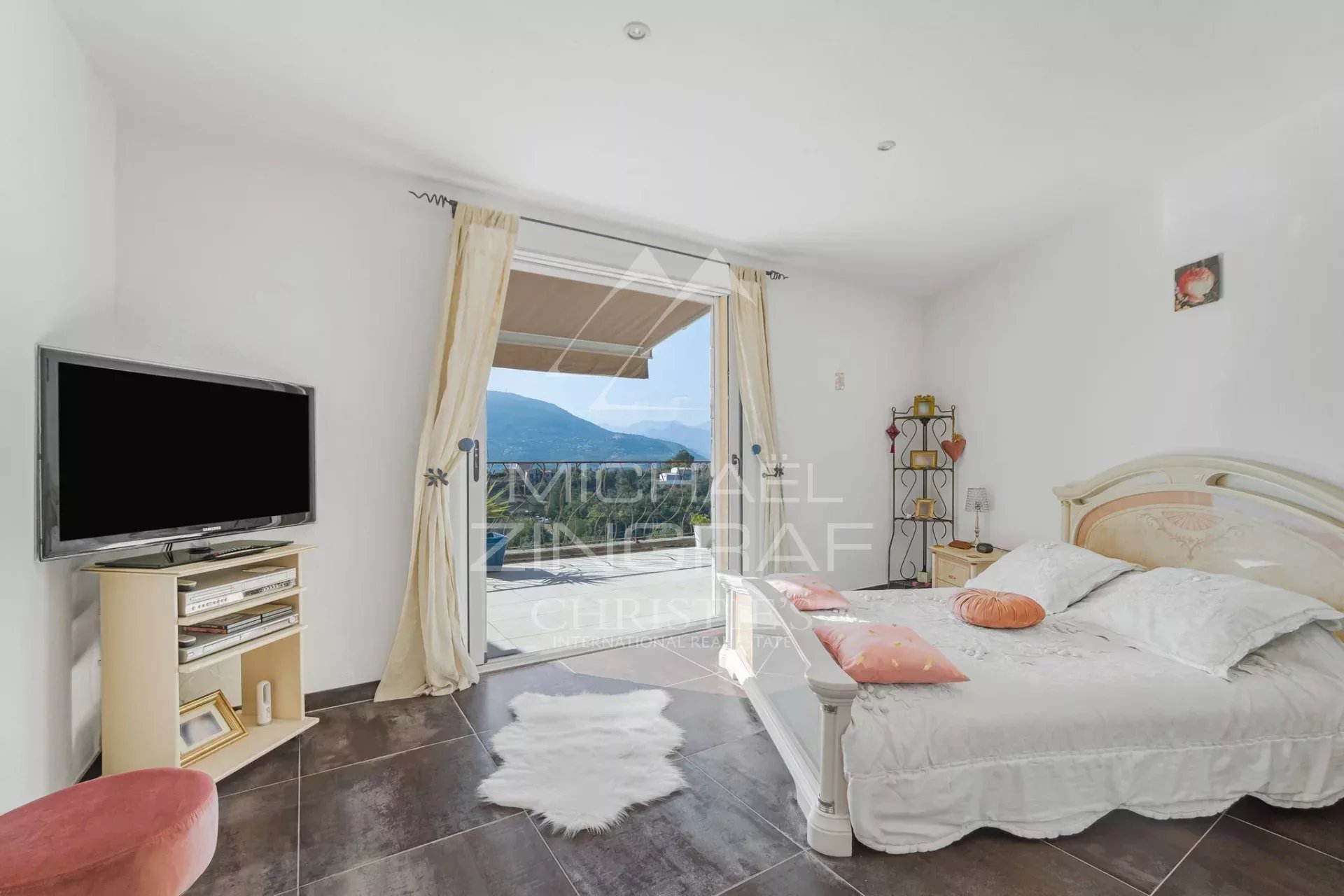 Proche Nice - Colomars - Superbe propriété familiale