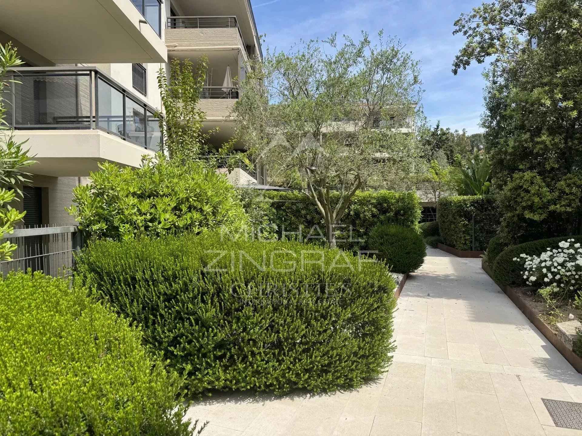 Appartement de Prestige au Cœur de Saint-Tropez