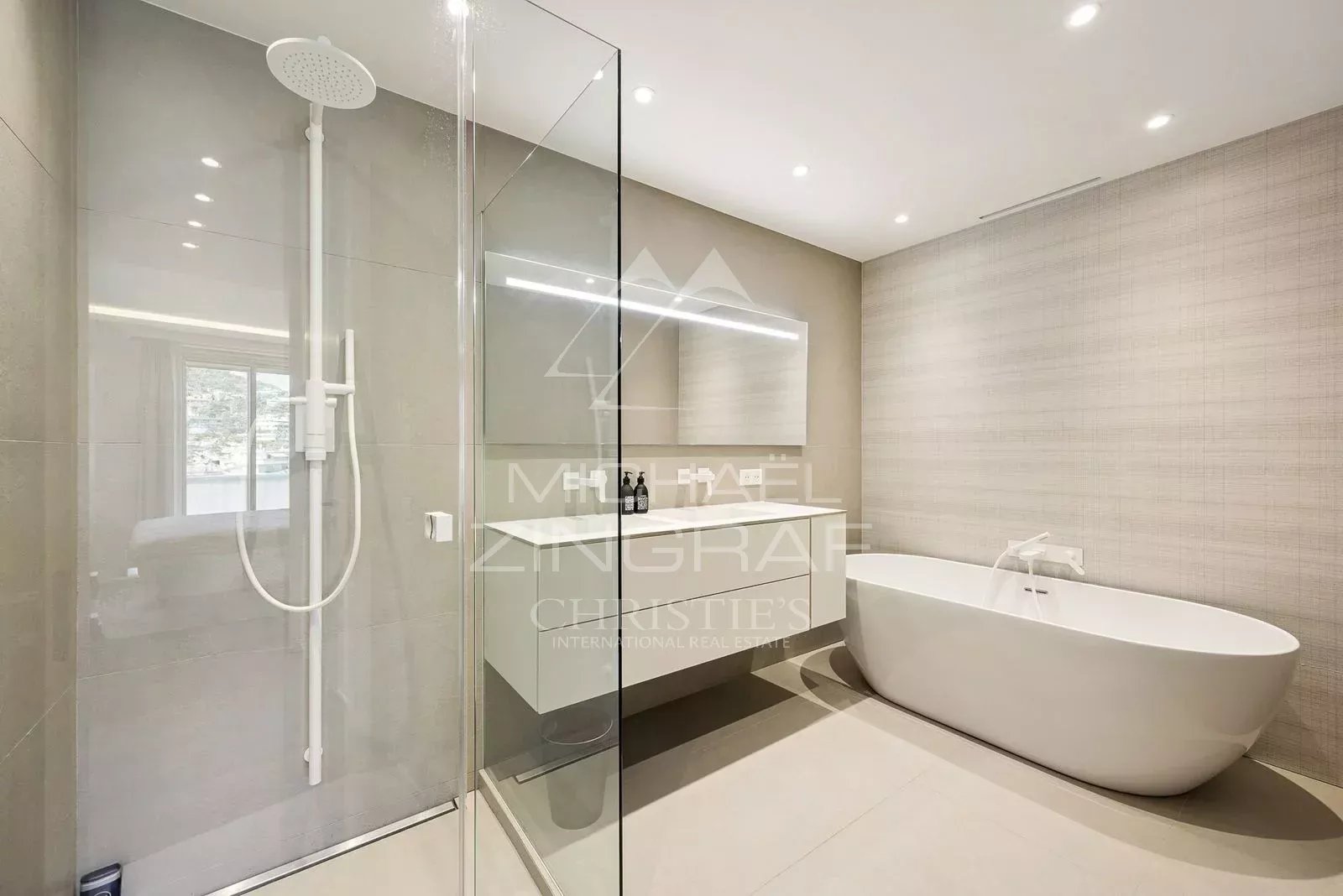 Cannes - Croisette - Wunderschöne Wohnung mit 2 Schlafzimmern