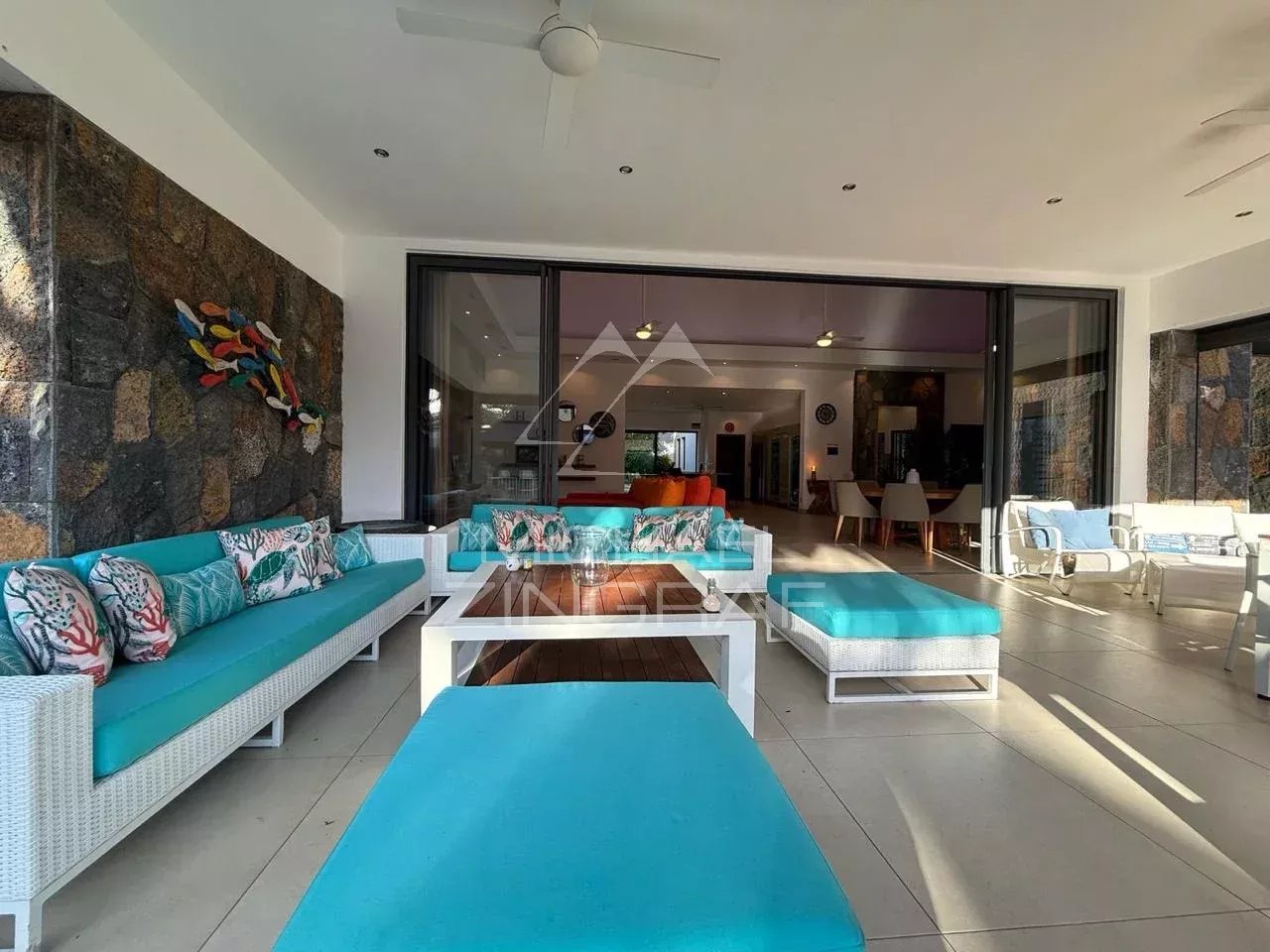 Exklusive Villa in einer Residenz in Pereybere