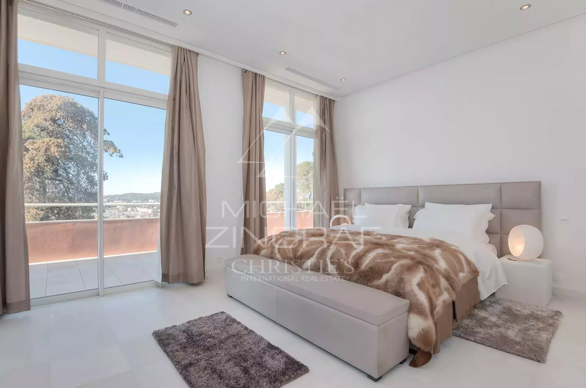 Cannes - Luxurious new built villa