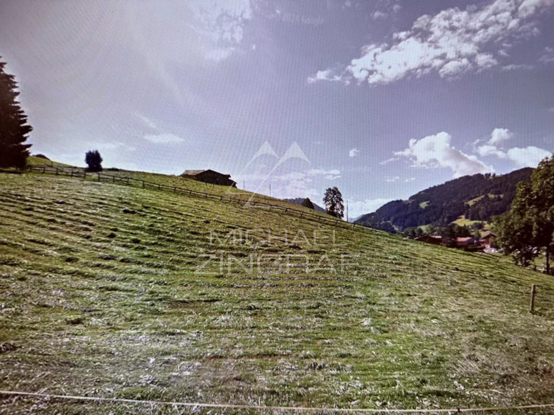 Elegante, unmöblierte Wohnung in einem neu erbauten Chalet – Region Saanen/Gstaad