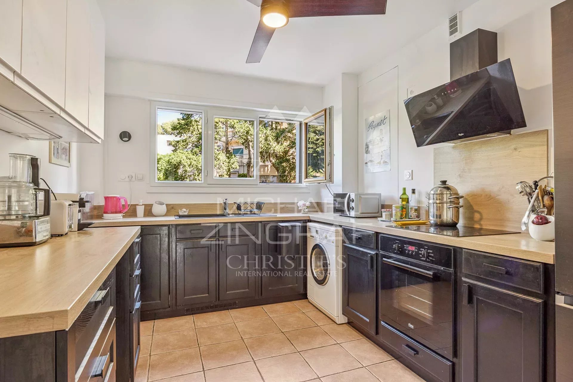 Élégant Rez-de-Jardin Traversant – Cap d’Antibes, Proximité Pinède