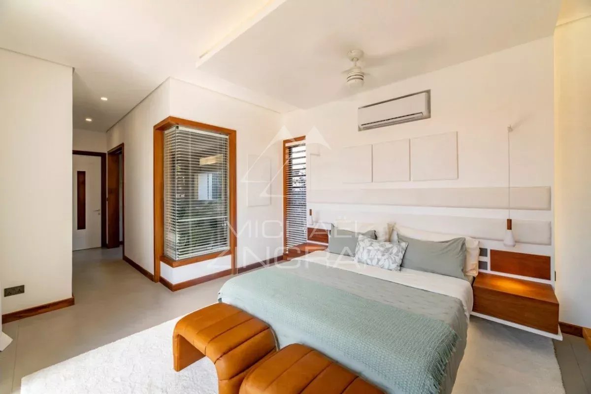 Luxury 4-Bedroom Balinese-Style Villa | Near Grand Baie