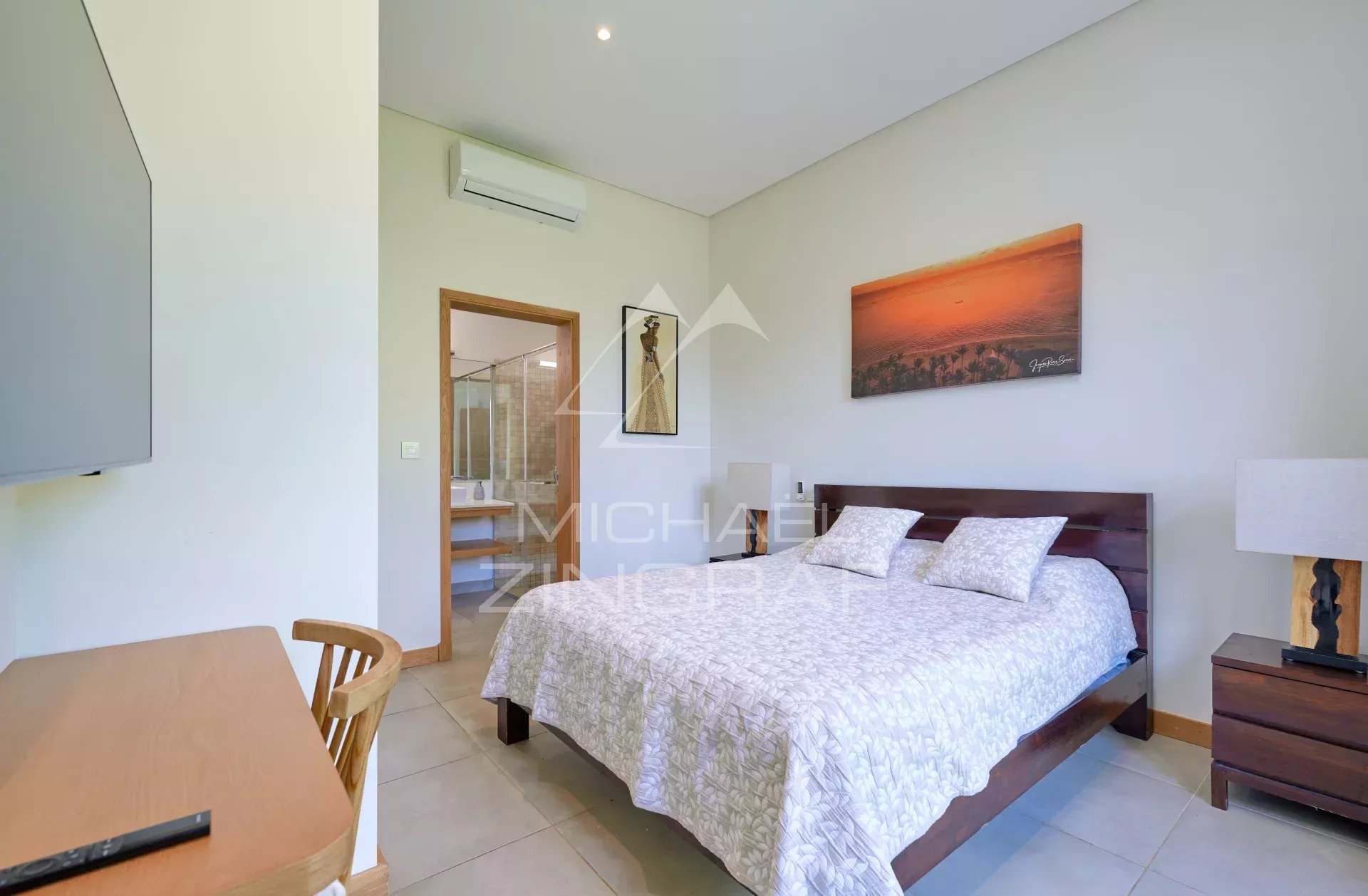 Villa de 4 chambres dans résidence sécurisée à Grand Baie