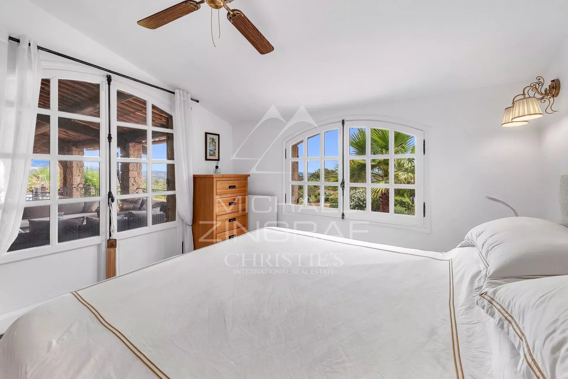 Steinernes Anwesen mit 360° Rundumblick