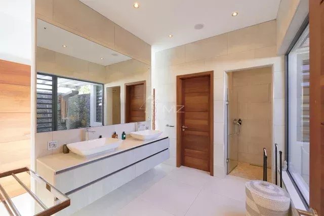 Luxury 4 bedroom Villa in Grand Bay