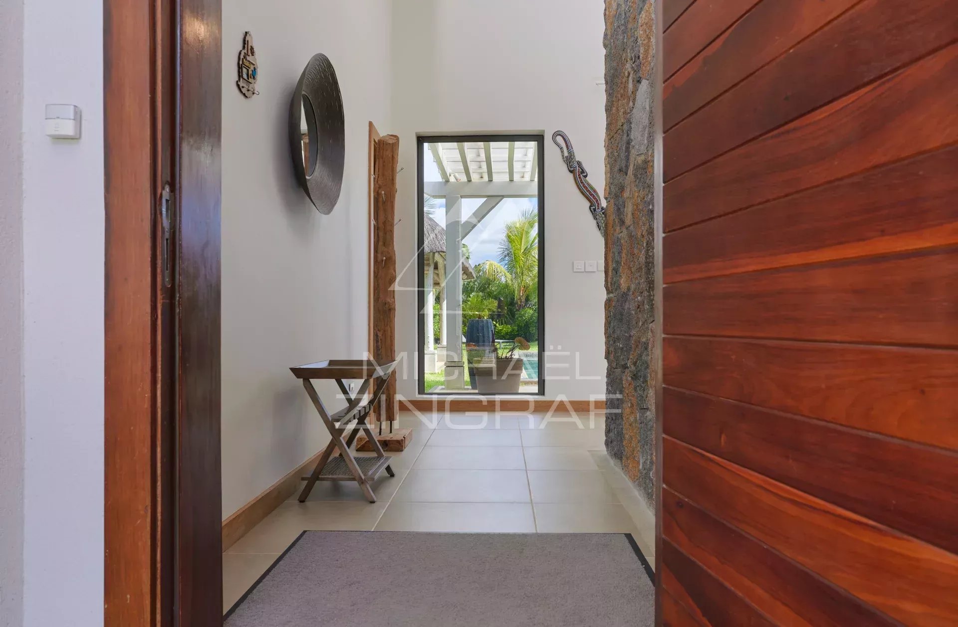 Villa de 4 chambres dans résidence sécurisée à Grand Baie