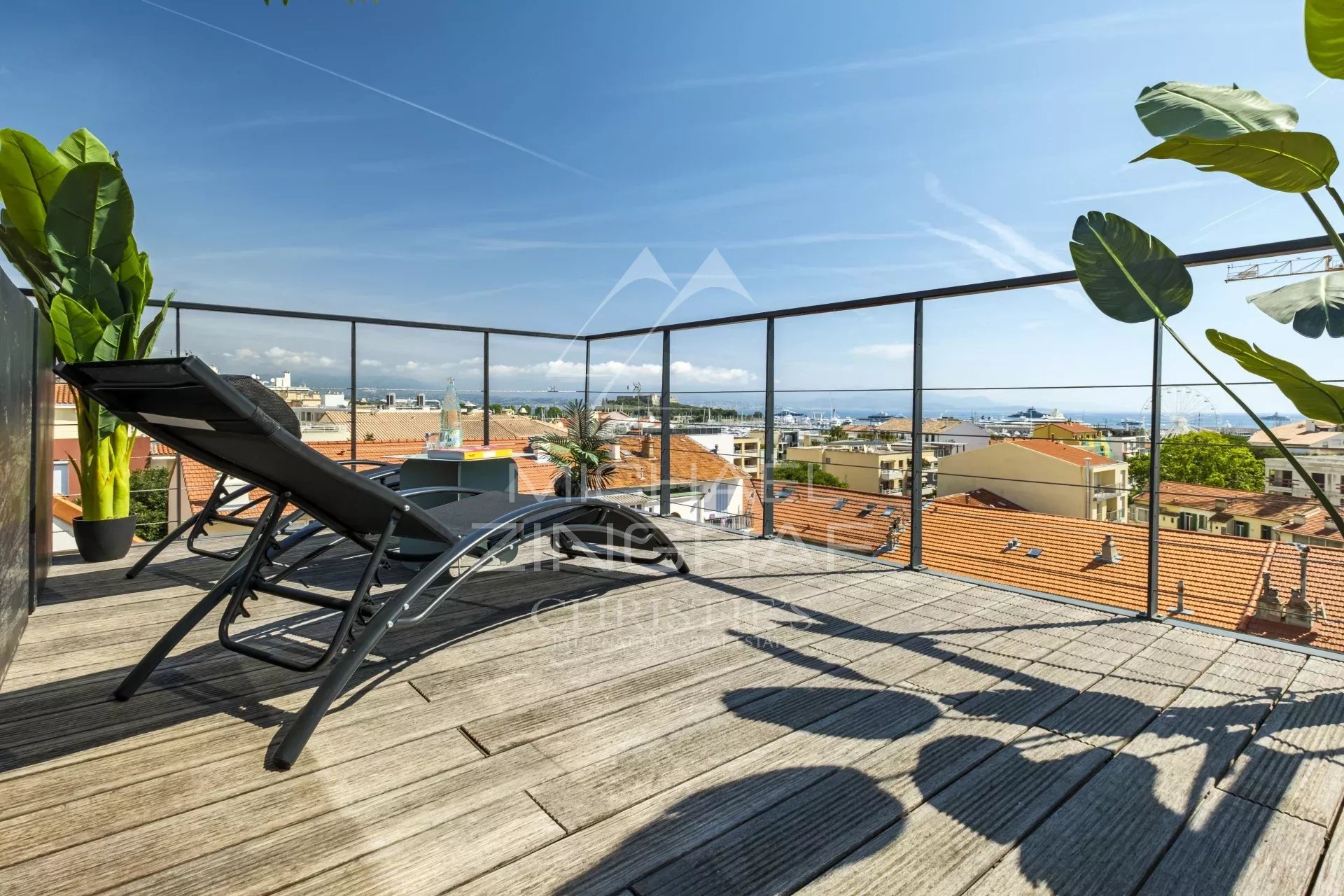 ANTIBES – LOFT D'ARCHITECTE D'EXCEPTION