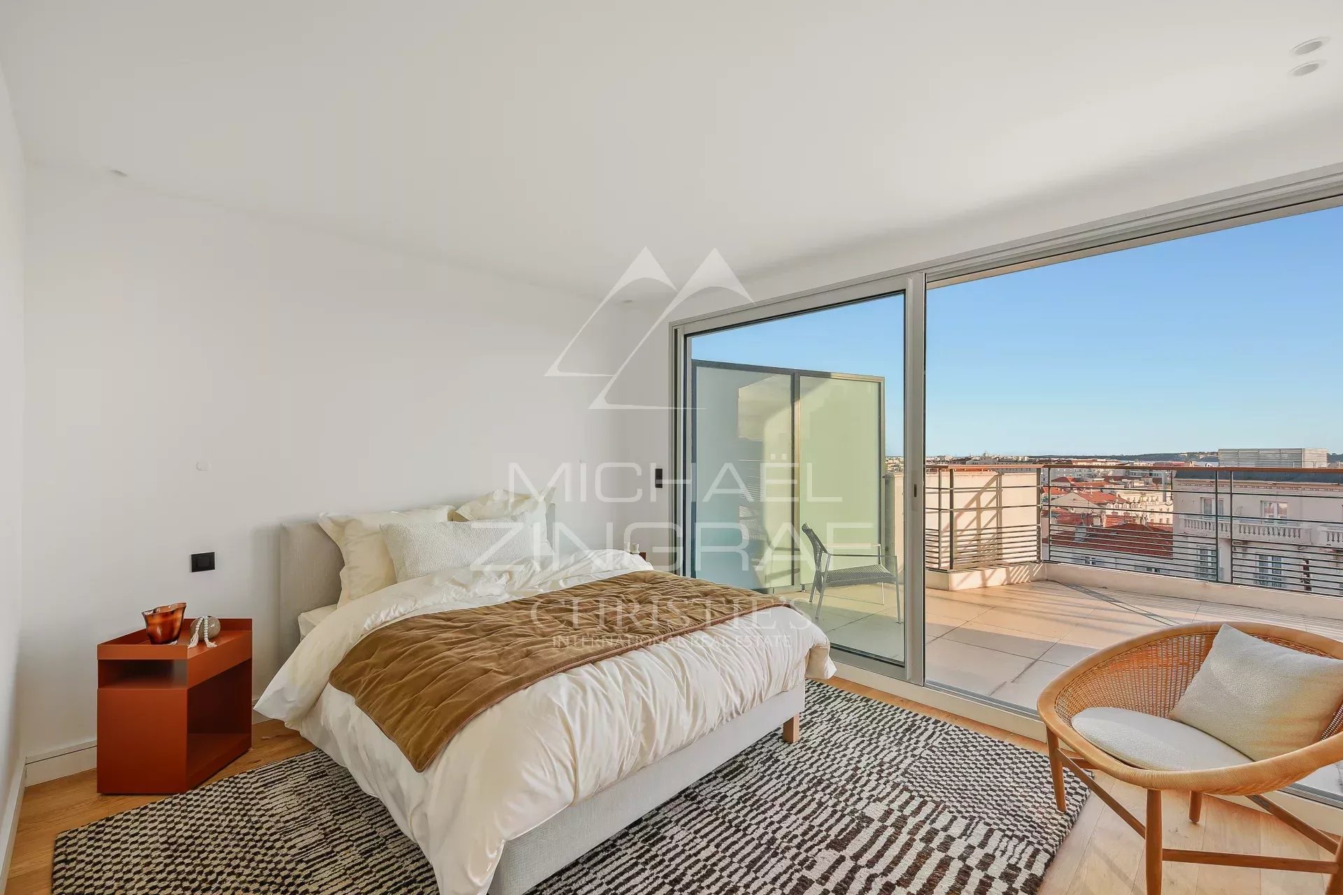 Cannes -  Proche Centre - Penthouse d'exception -Grandes terrasses - Vue mer panoramique