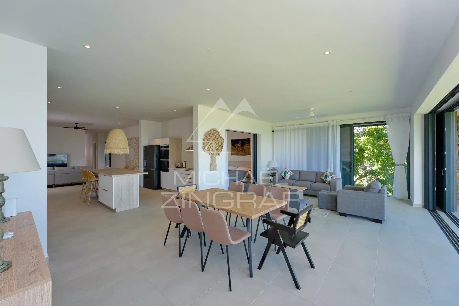 Mauritius – New 3-bedroom en-suite apartment – Belle Vue