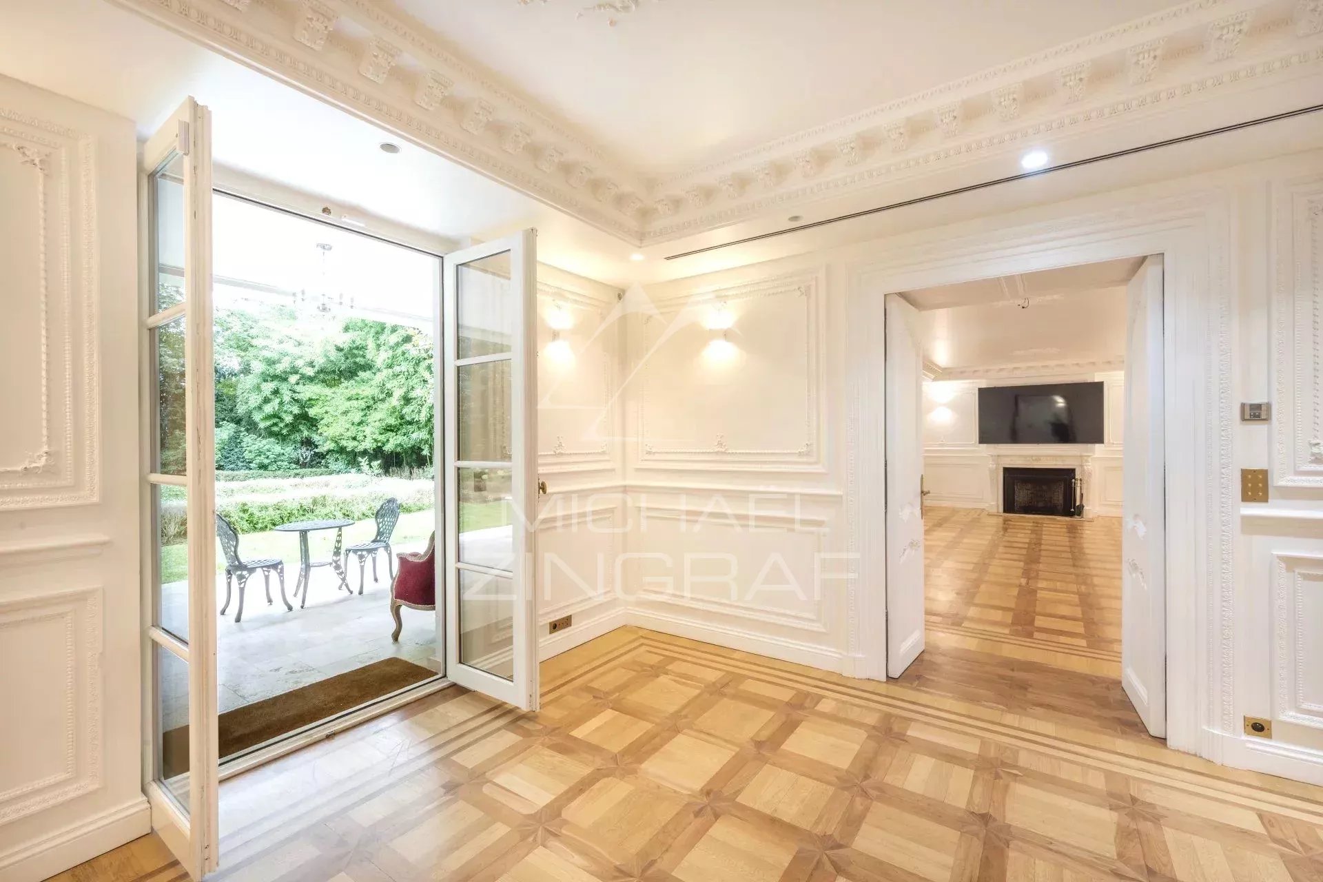 A vendre - Hotel Particulier - Jardin - Piscine