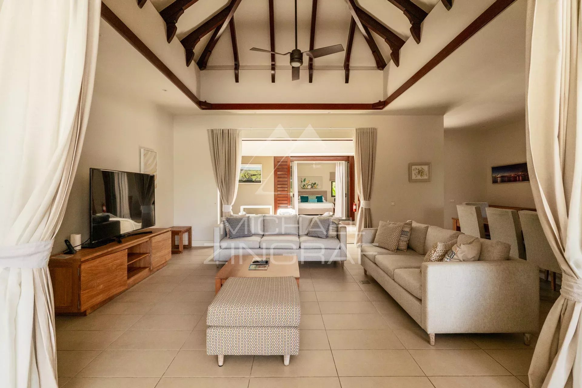 Bel-Ombre - Villa 4 chambres avec vue sur le golf - Valriche