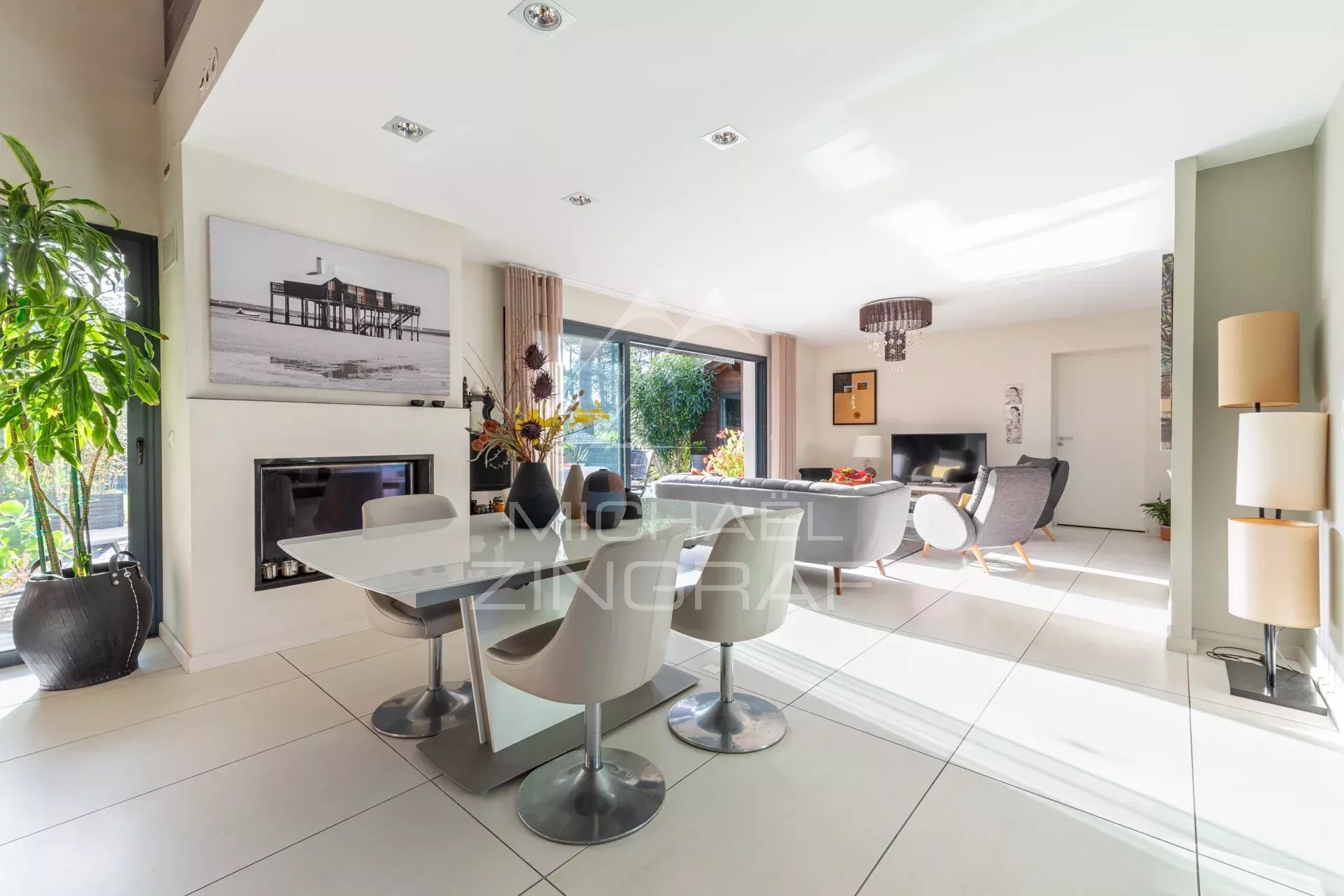 Abatilles – Maison Familiale en Environnement Résidentiel Très Recherché