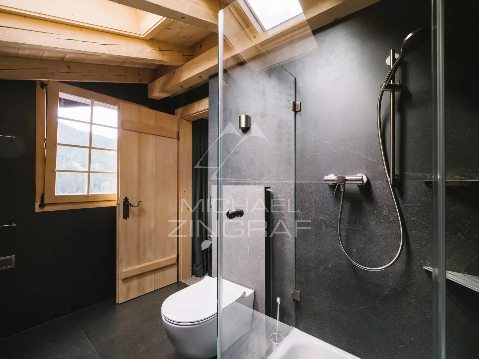 Appartement duplex de luxe à Gstaad pour location à long terme