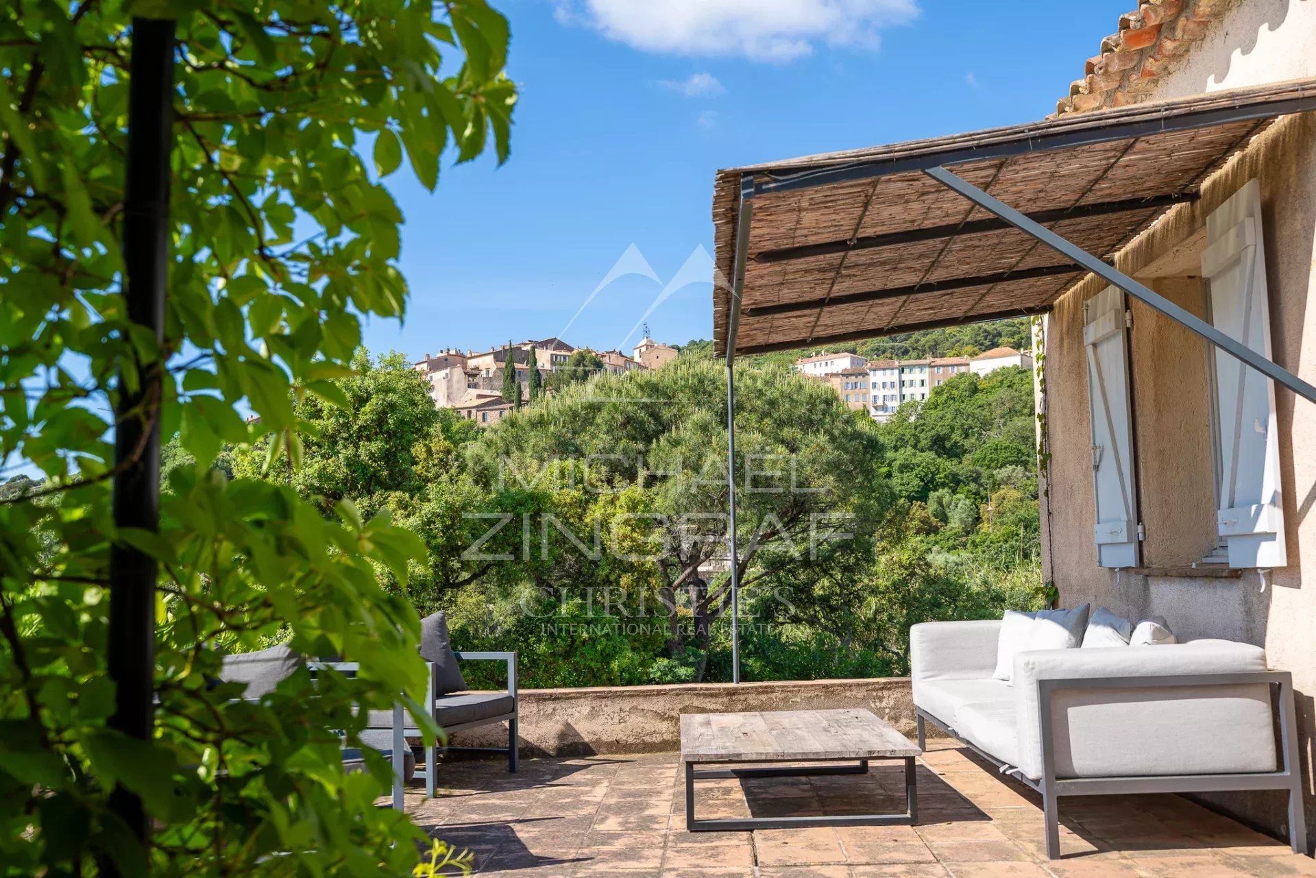 Ramatuelle – Vue imprenable sur la mer et le village