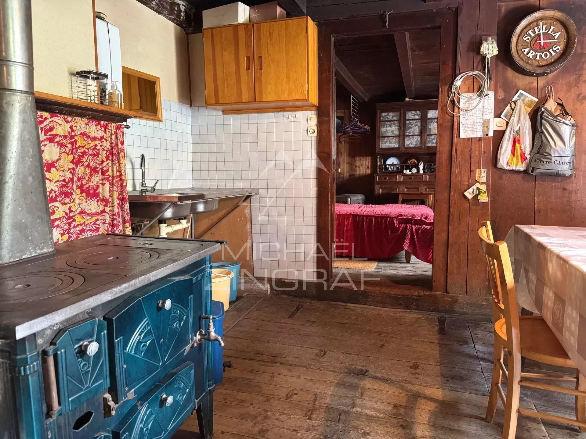 Petite ferme ancienne à rénover au coeur du village de Praz-Sur-Arly