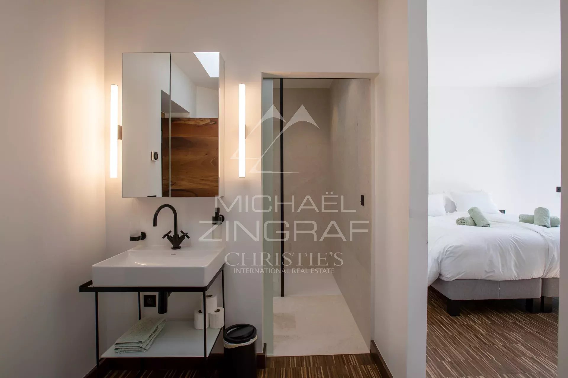 Cannes – Croix-des-Gardes - Villa d’architecte avec vue mer panoramique