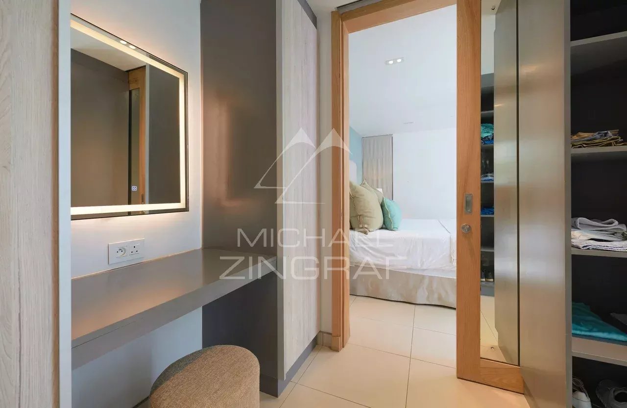 Villa avec piscine dans une résidence sécurisée à Péreybère