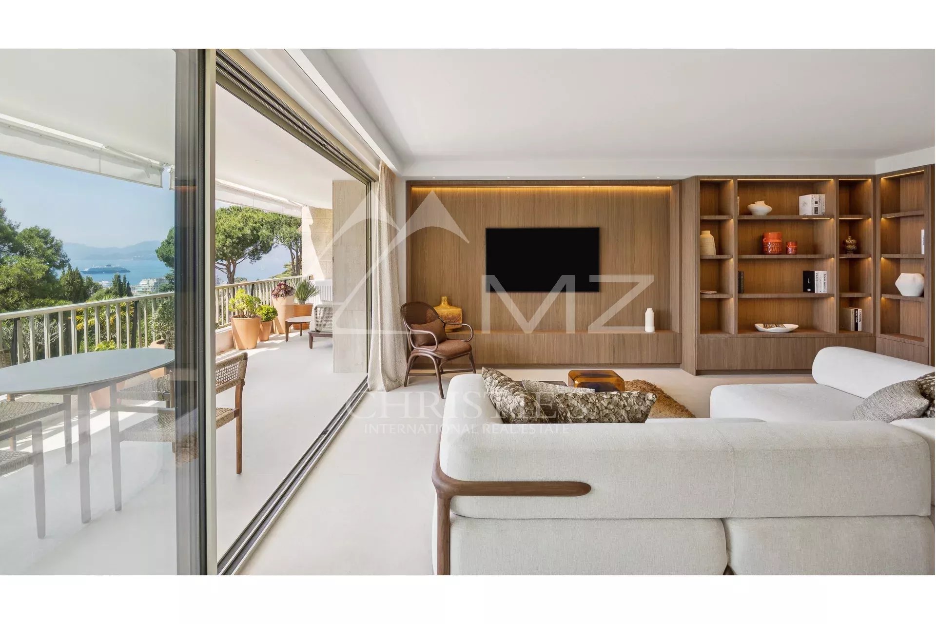 Exceptional apartment with sumptuous amenities