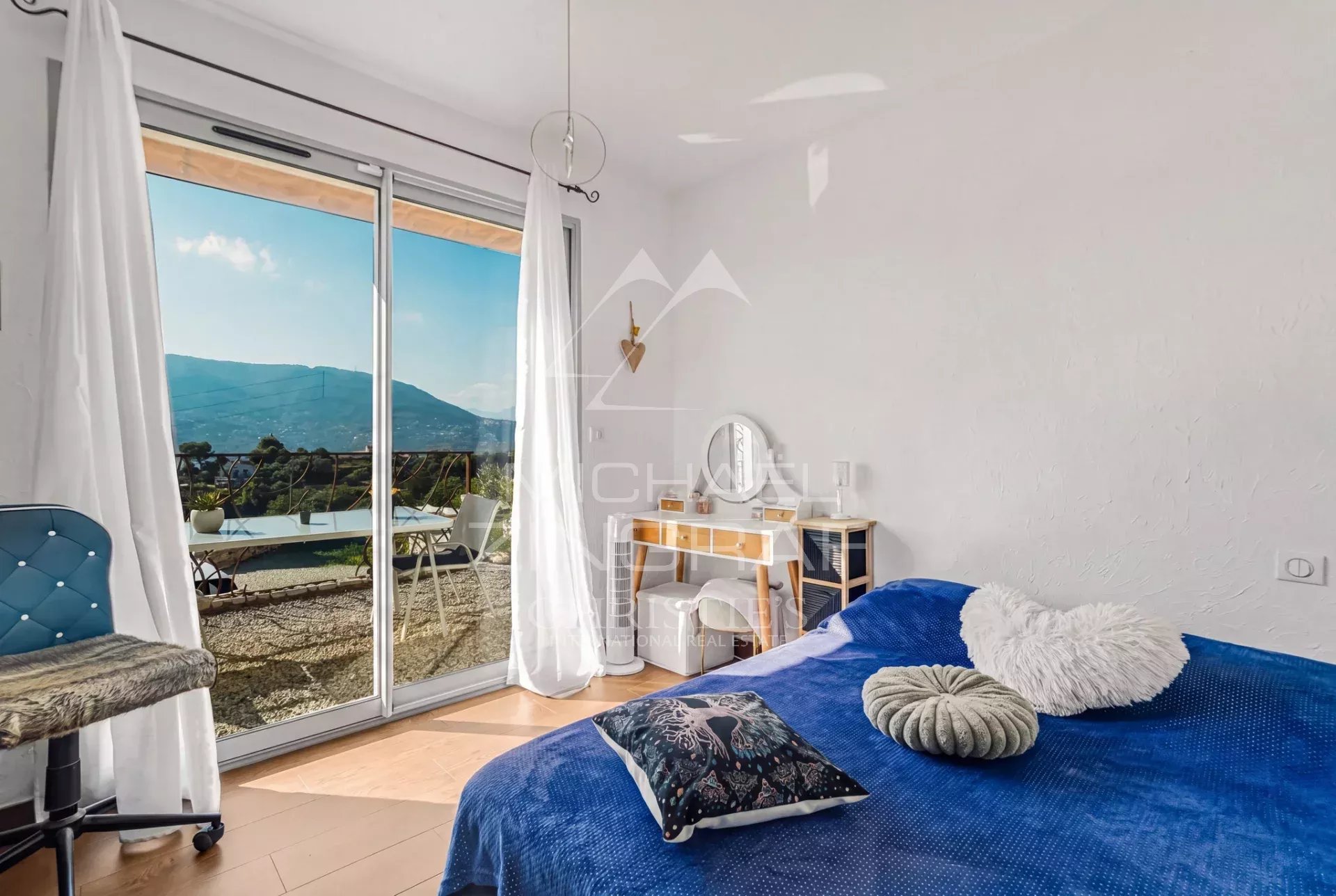 Proche Nice - Colomars - Superbe propriété familiale
