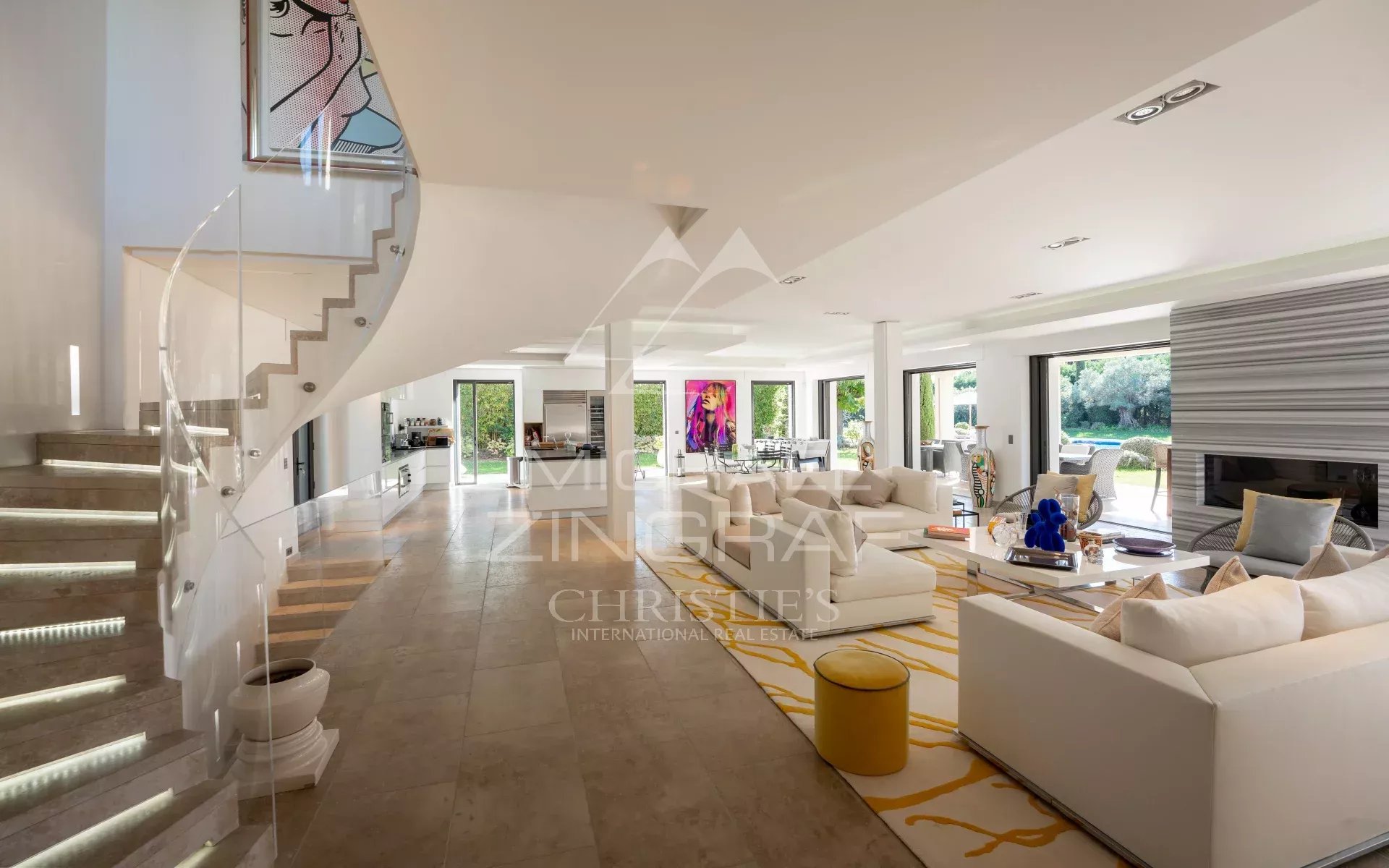 Superbe villa contemporaine à Ramatuelle – Vue dégagée, exposition plein sud