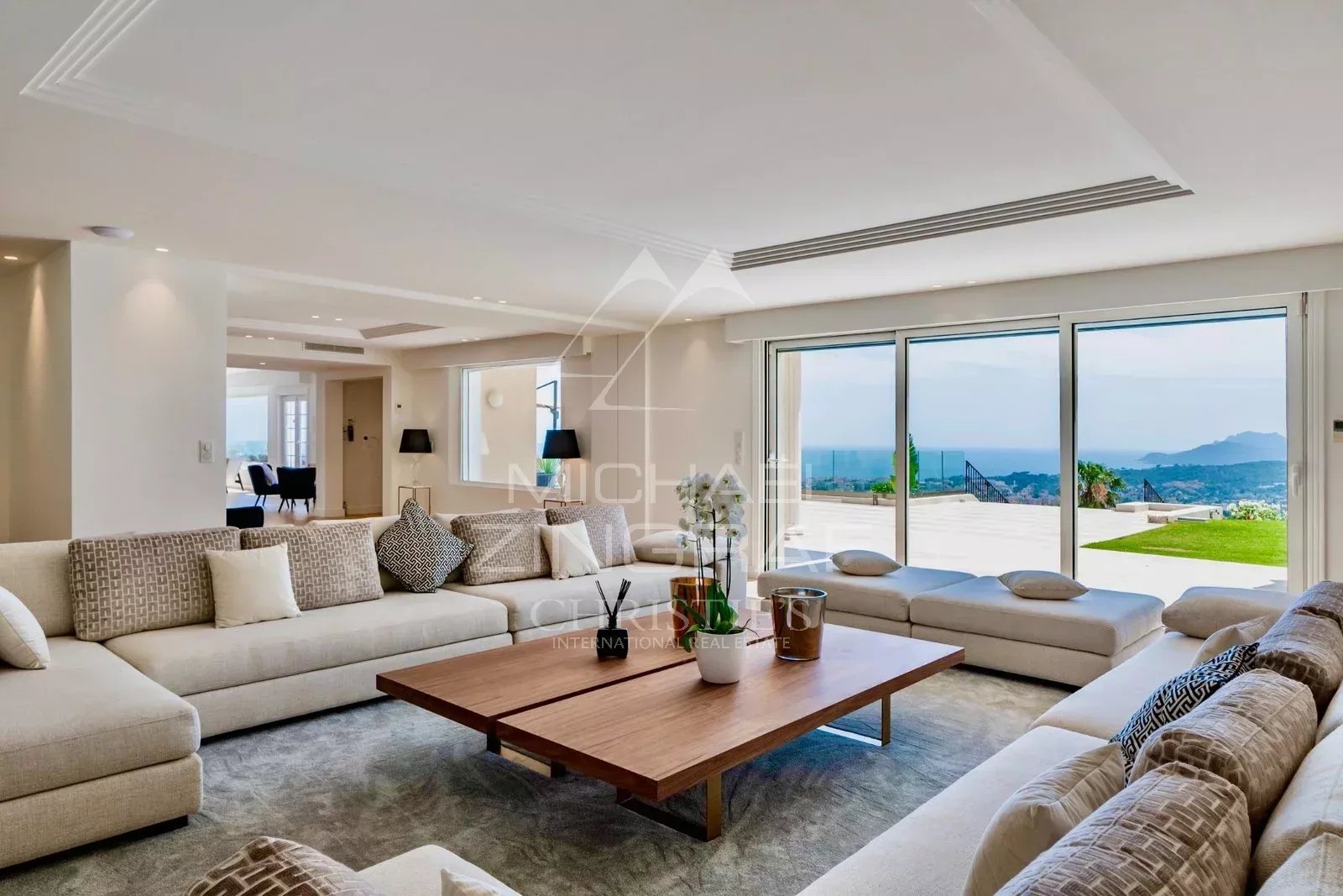 Aux portes de Cannes - Villa vue mer panoramique - 11 suites