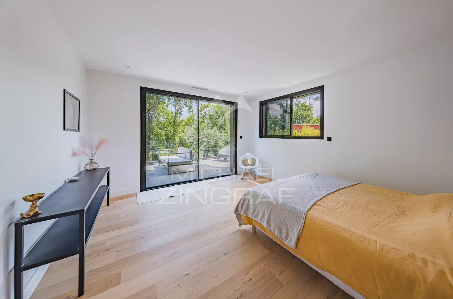 LISIÈRE DU GOLF D'ARCACHON - VILLA CONTEMPORAINE AVEC PISCINE