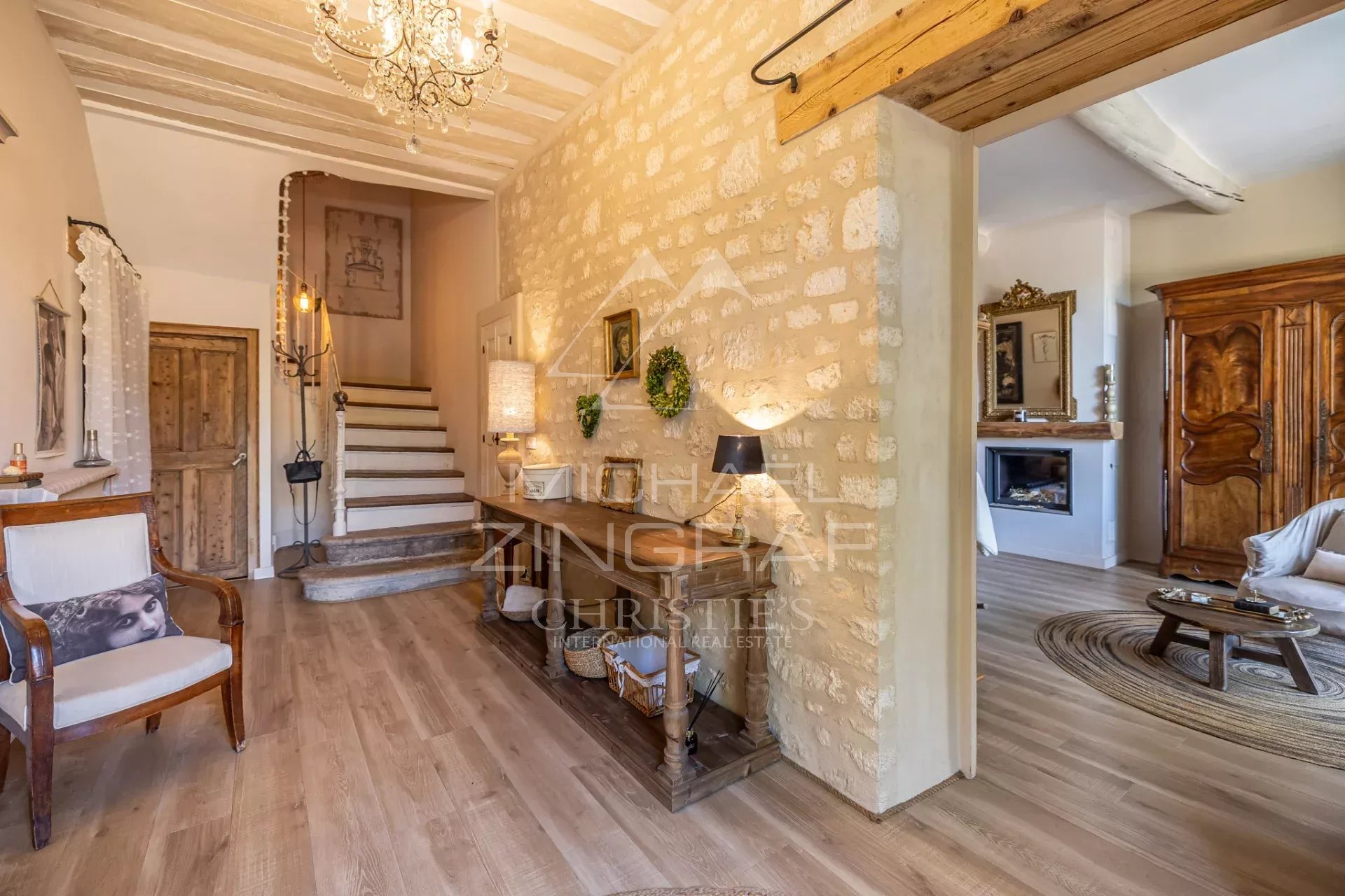 Exclusivité - Proche de l'Isle-sur-la-Sorgue - Magnifique maison de maître rénovée avec piscine