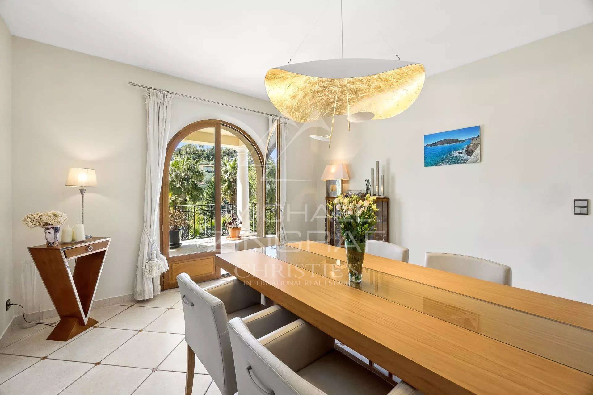 Le Rouret - villa aux volumes hors normes