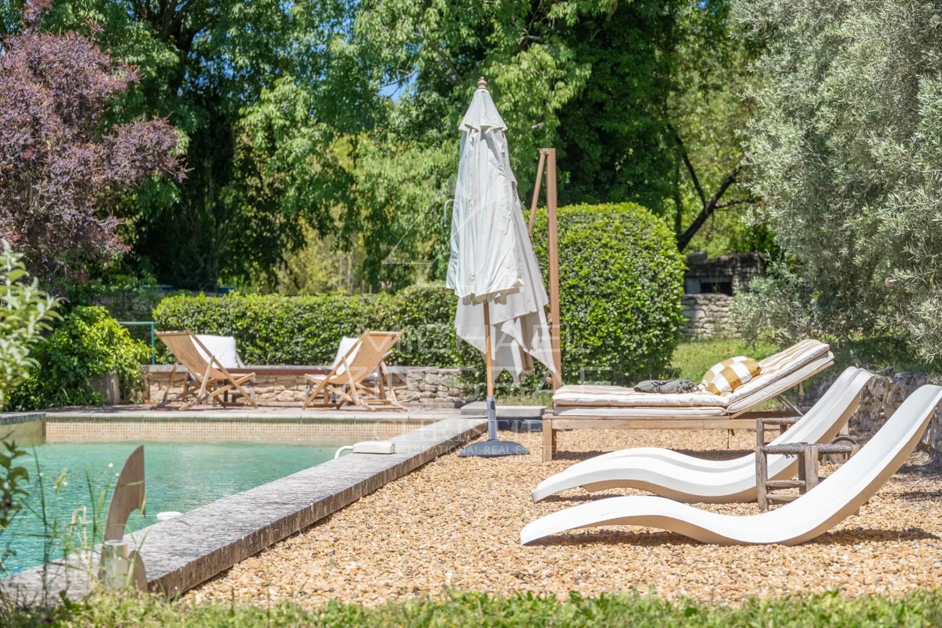 Gordes - Superbe maison avec vue sur le Luberon et piscine