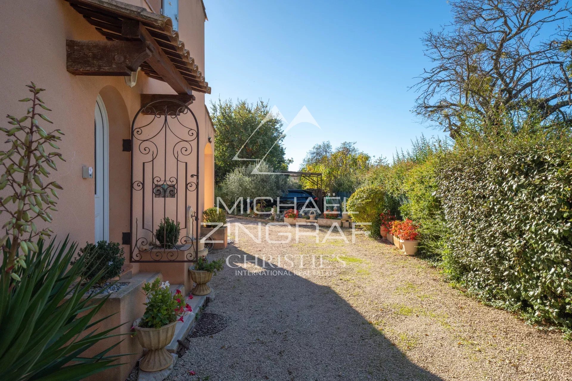 Neoprovenzalisches Haus im Herzen der Provence
