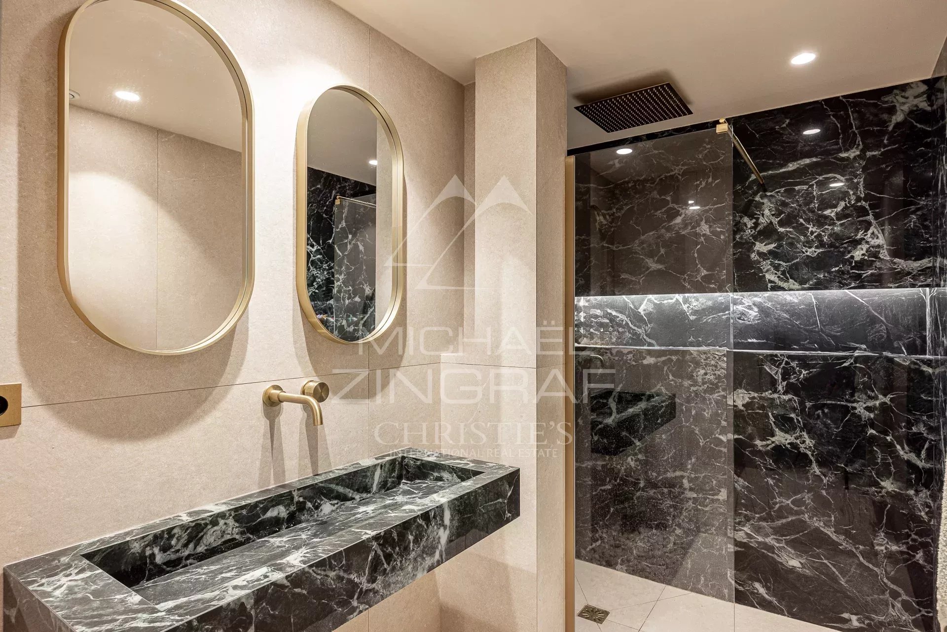 APPARTEMENT D’EXCEPTION EN HYPER CENTRE DE JUAN-LES-PINS