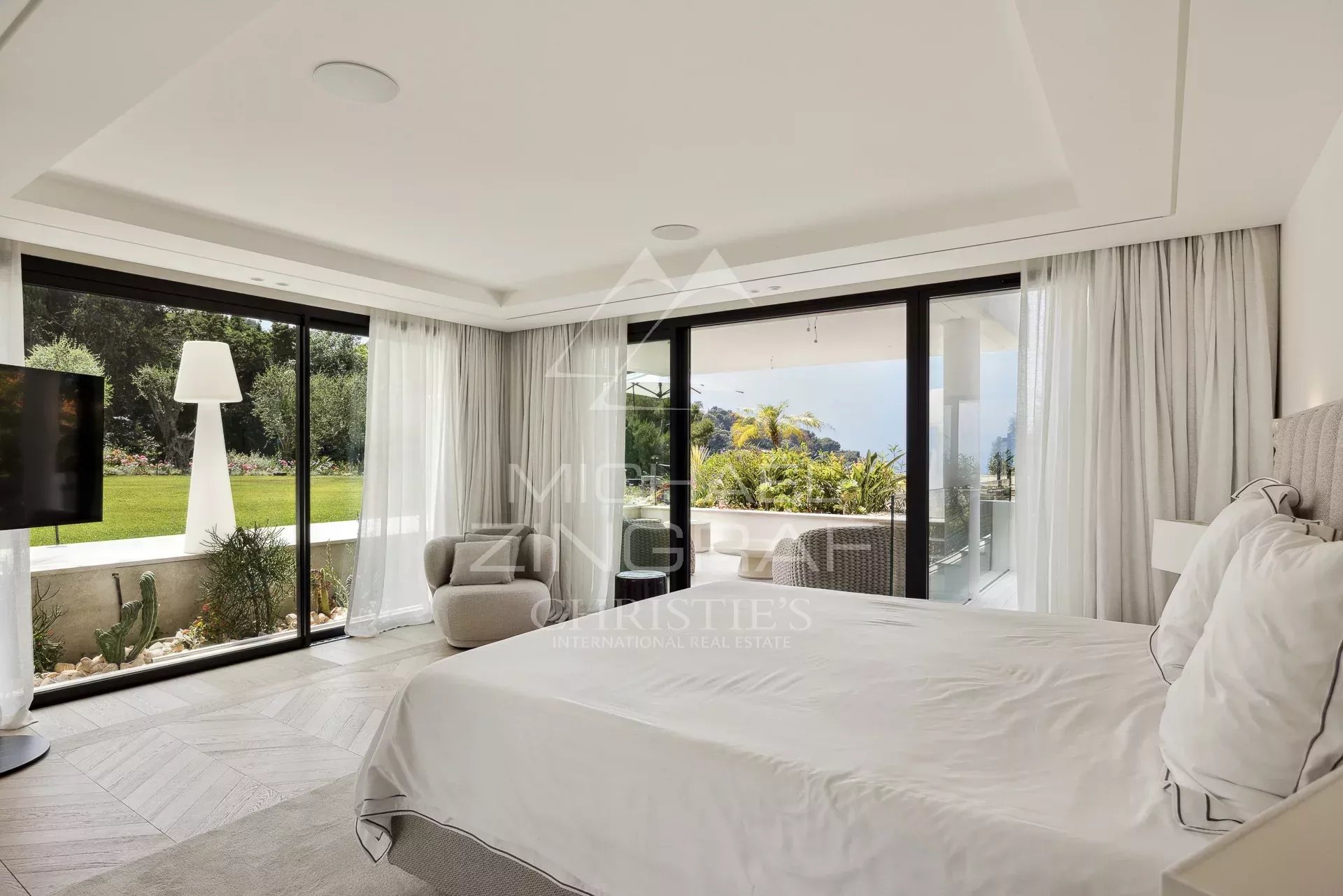 Cannes – Kalifornien – Moderne Villa