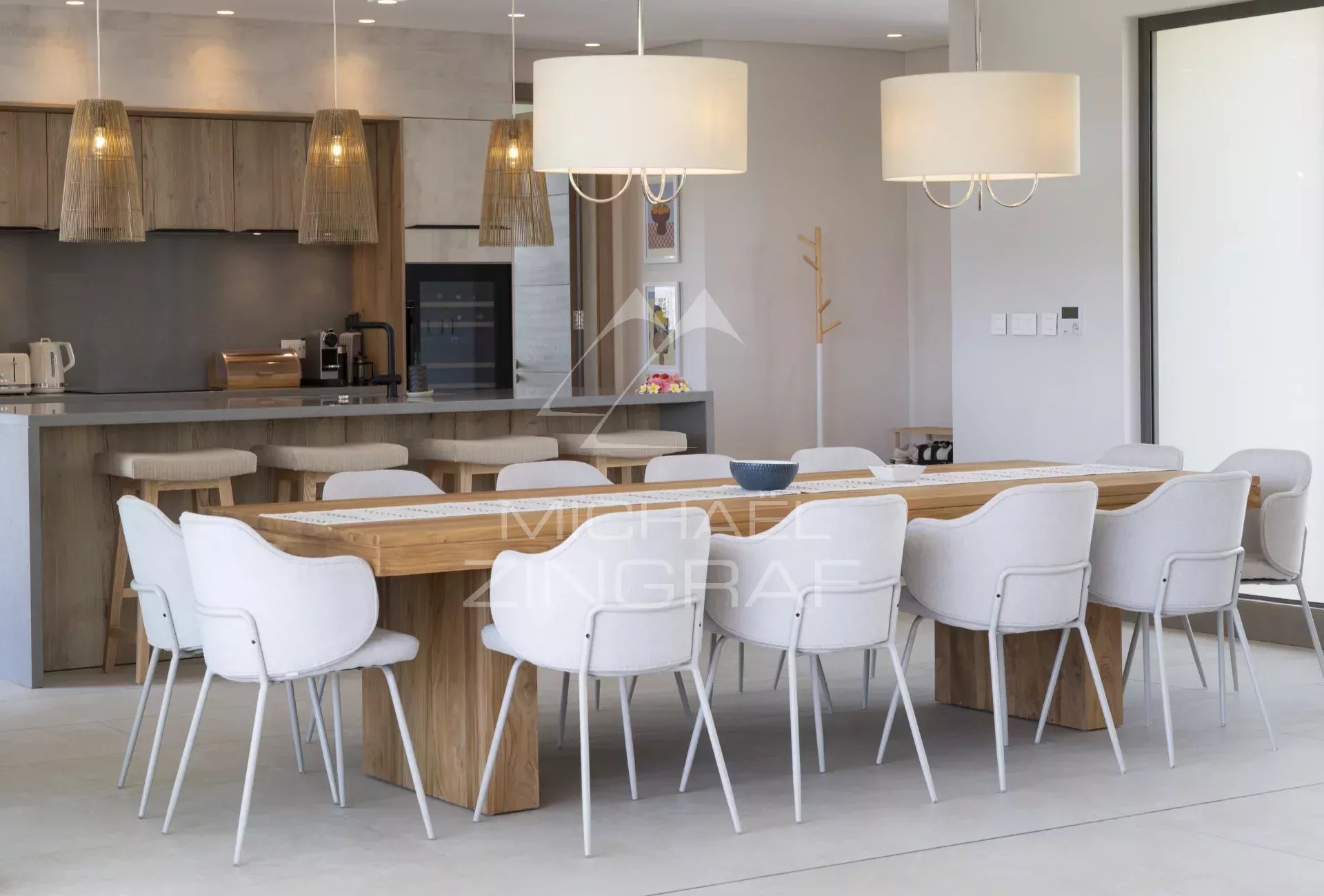 Villa d’Exception avec Vues Panoramiques à Anahita