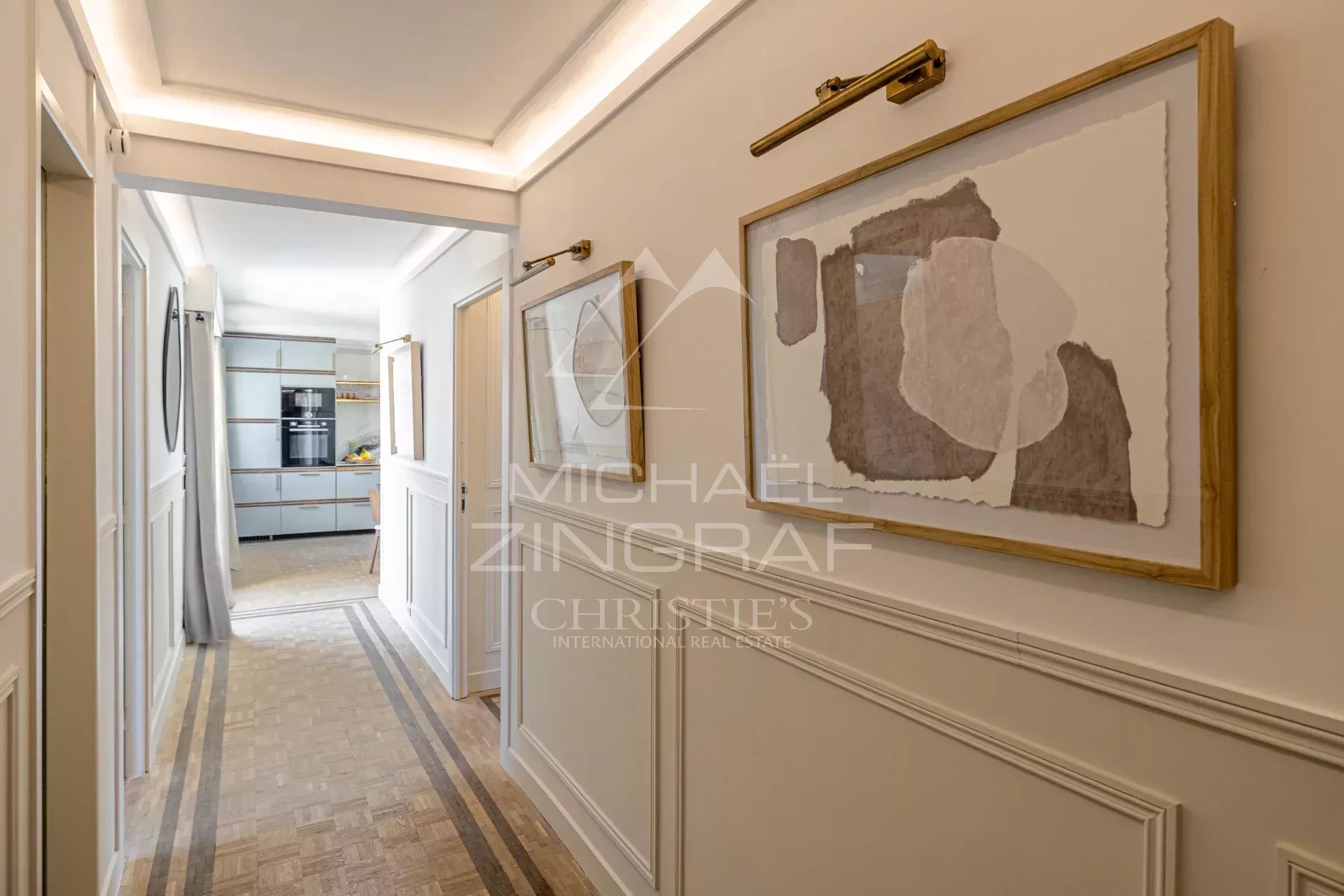 Exceptional Penthouse with Panoramic Terraces – Nice City Centre