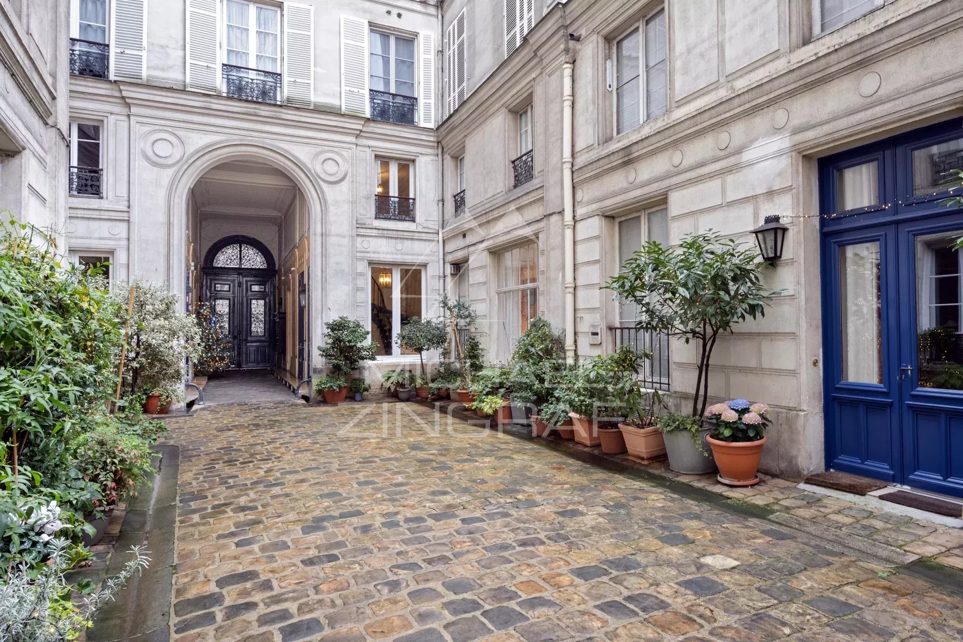 À VENDRE - APPARTEMENT PARFAIT ÉTAT - 2 PIÈCES - RUE SAINT SULPICE
